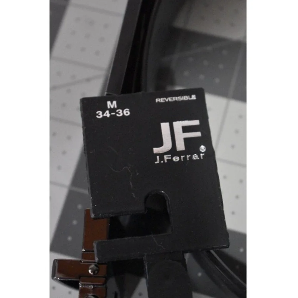 J.Ferrar Mens Reversible Belt Black Grey Stretch Comfort Size M 34-36‎ NEW w/tag
